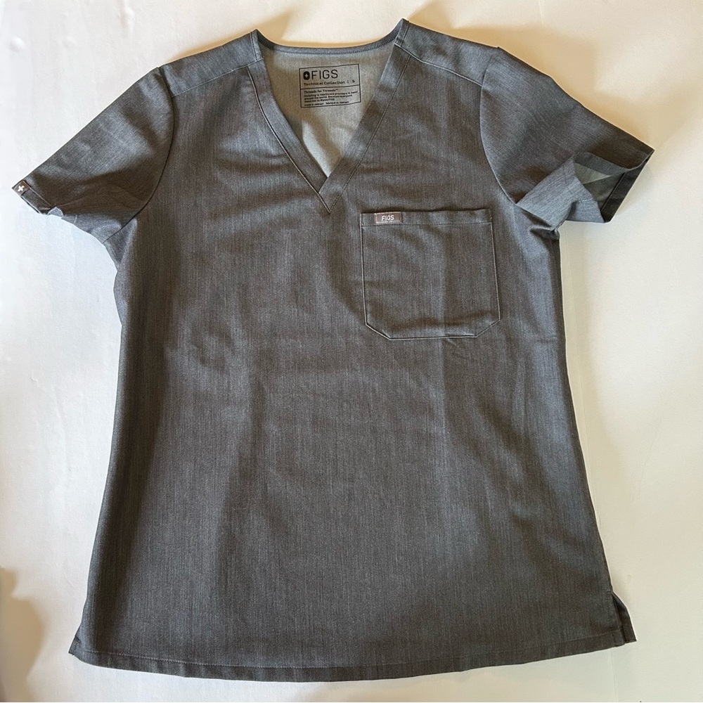 FIGS Graphite V-Neck One Pocket Scrub Top, Ladies Small
